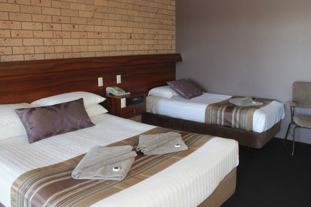 Sarina Motor Inn Kültér fotó